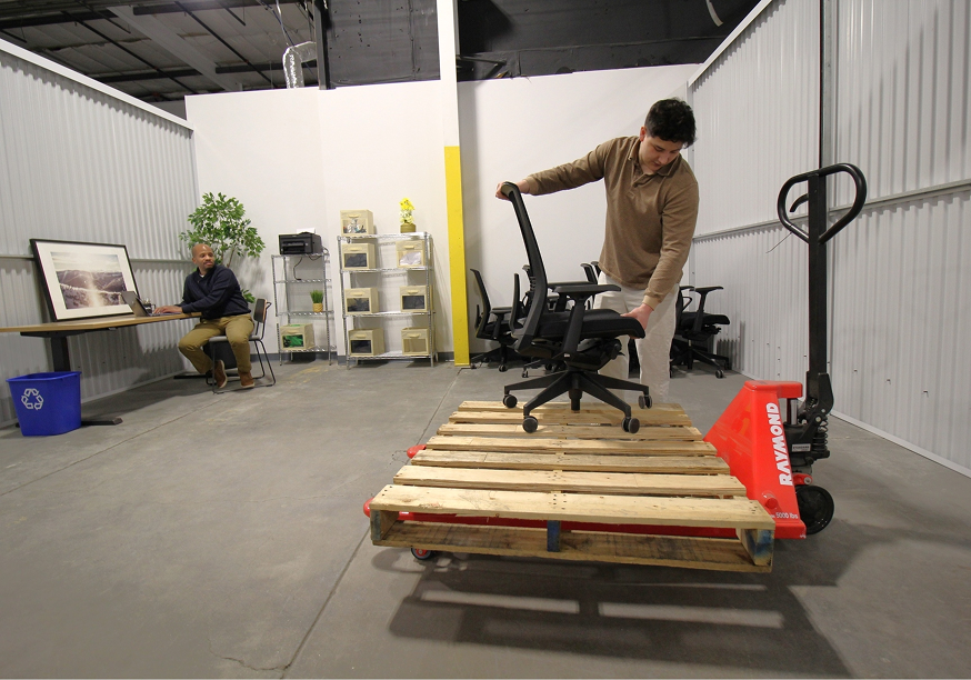 Loading Chair 1 1 (1)